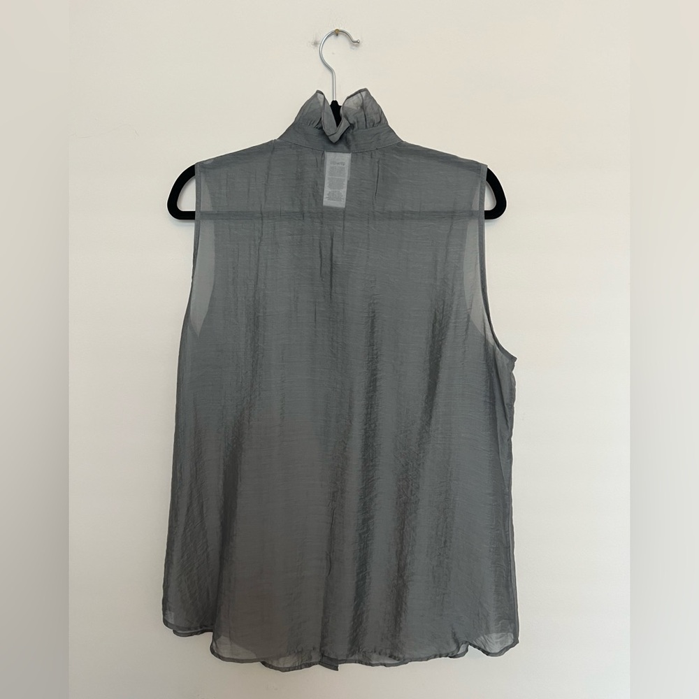 Cabi Coin Top Grey Sheer Ruffle Collar Sleeveless Button‎ Down Blouse 4555 Large - Picture 3 of 5